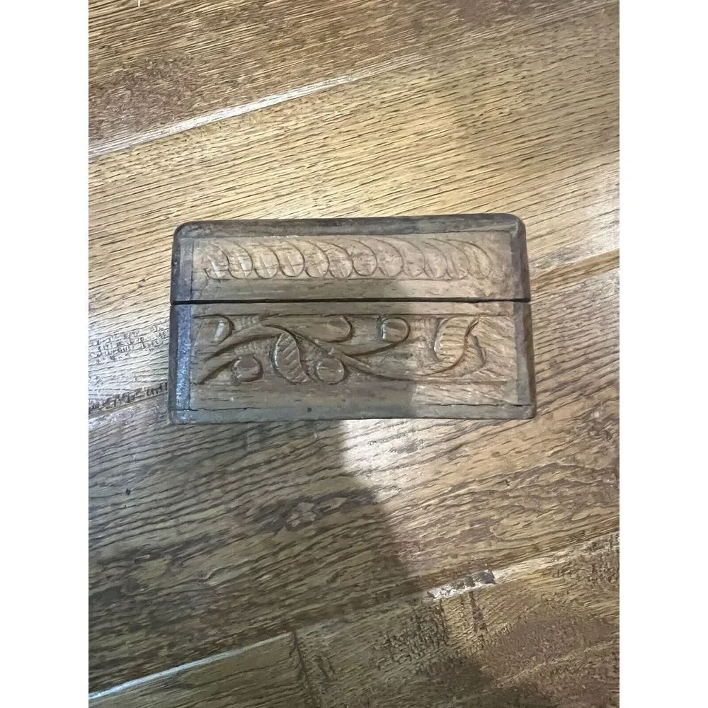 Vintage Rosewood? 5x3.5x2